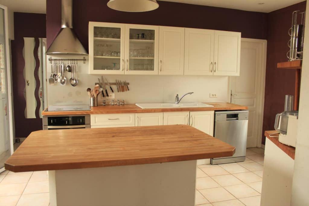 Jolie Maison Avec Jardin - 2 Chambres Le Hamel  Esterno foto